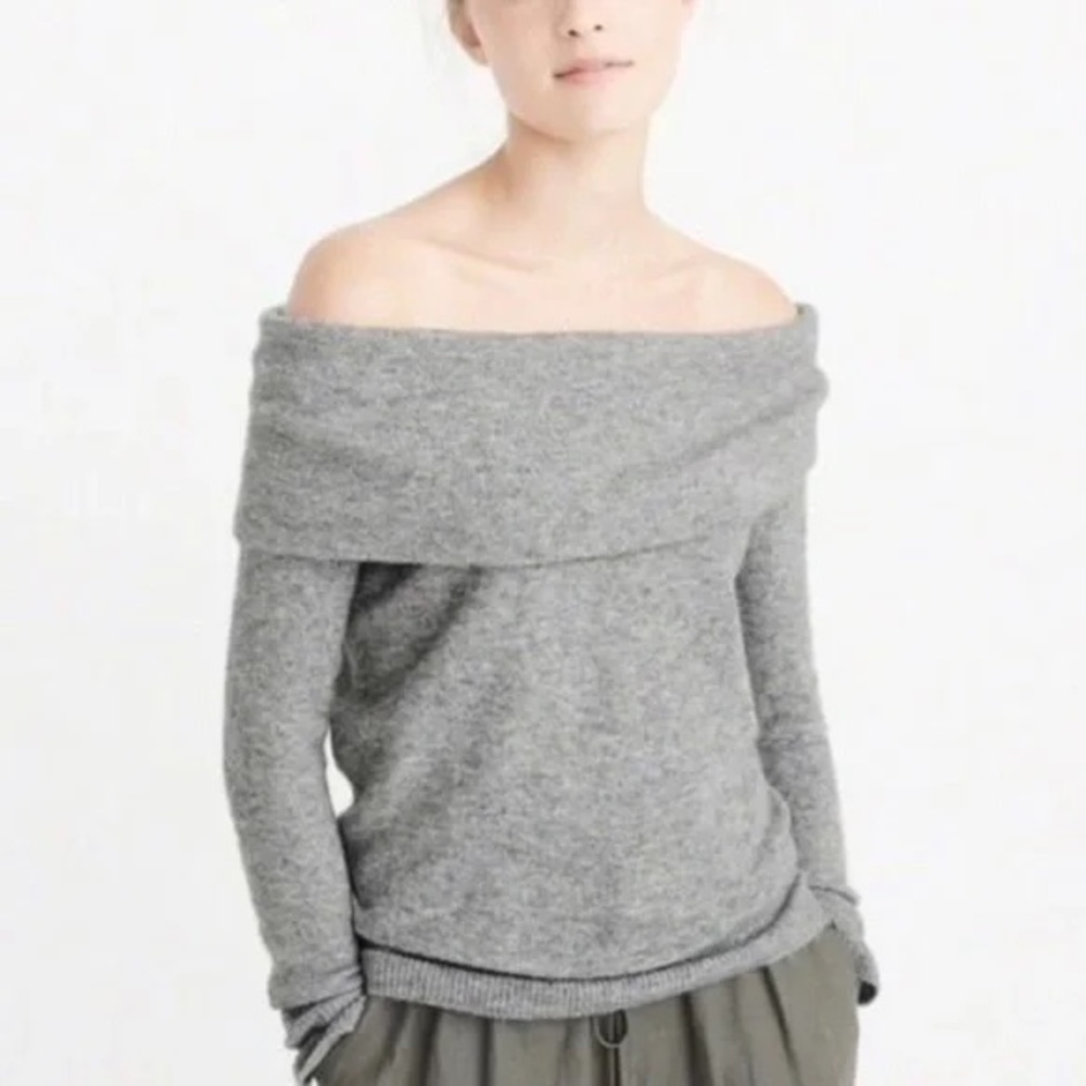 abercombie and fitch over the shoulder top